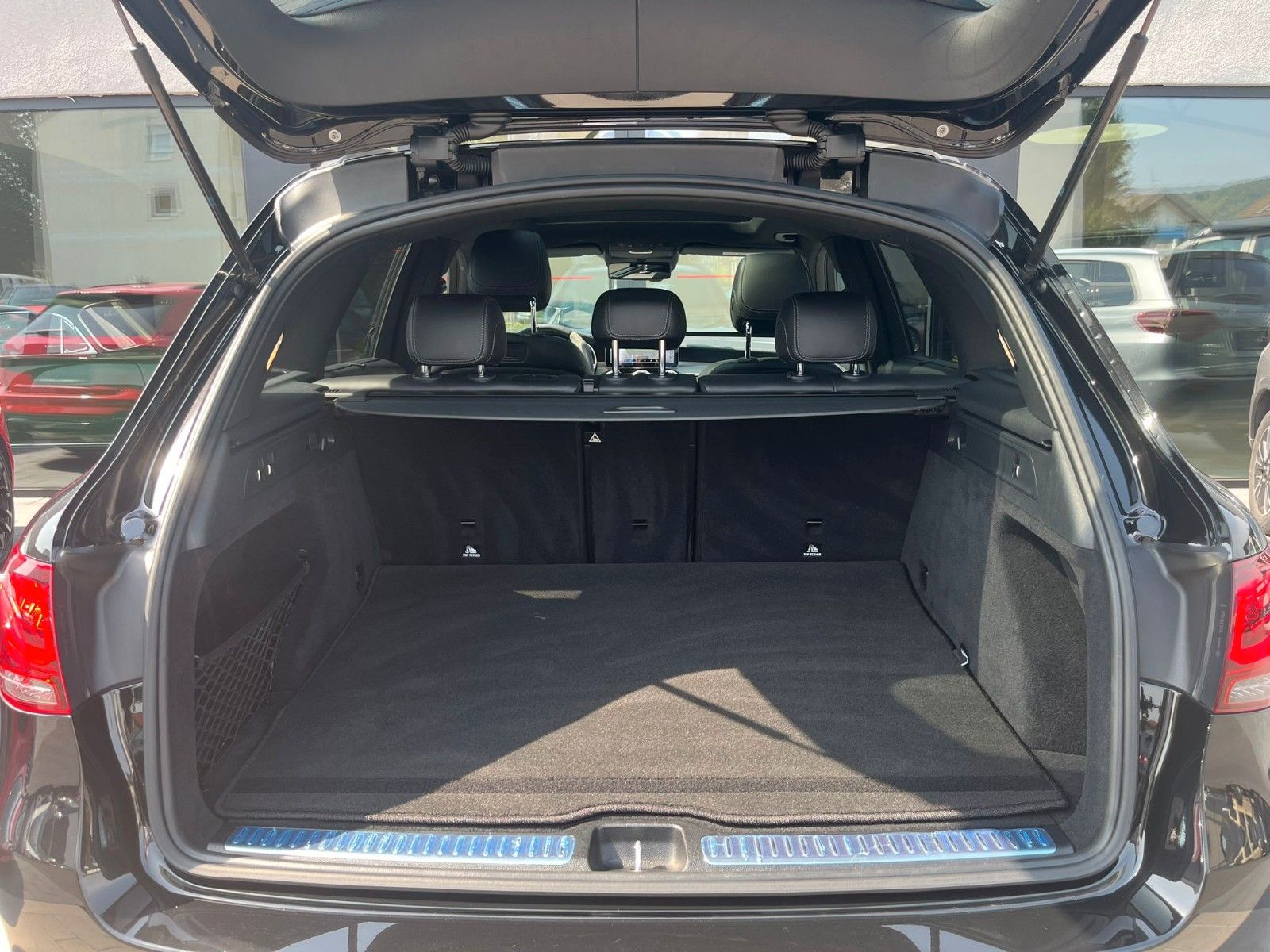 Fahrzeugabbildung Mercedes-Benz GLC 63 S AMG 4Matic*Keramik*360°*Pano*High-End*