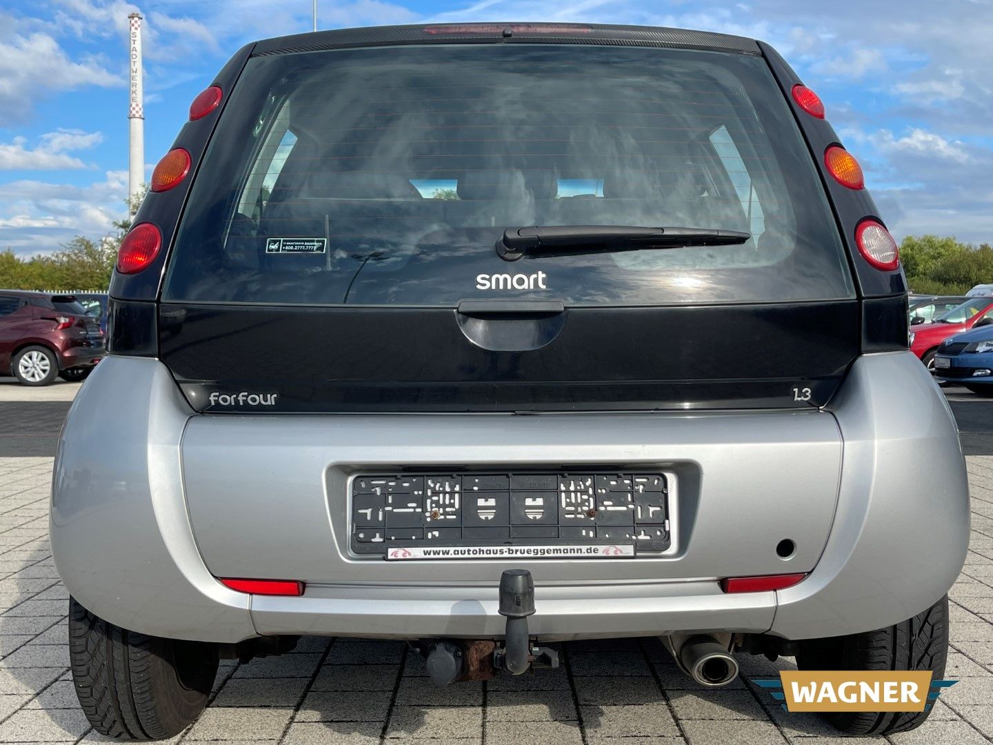 Fahrzeugabbildung Smart forfour Klima Servolenkung Radio TÜV 07/2028