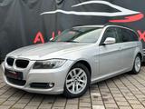 BMW 318 Baureihe 3 Touring 318i*SHZ*NAVI*AUX*PDC - BMW 318 aus 2009: Kombi, 318i