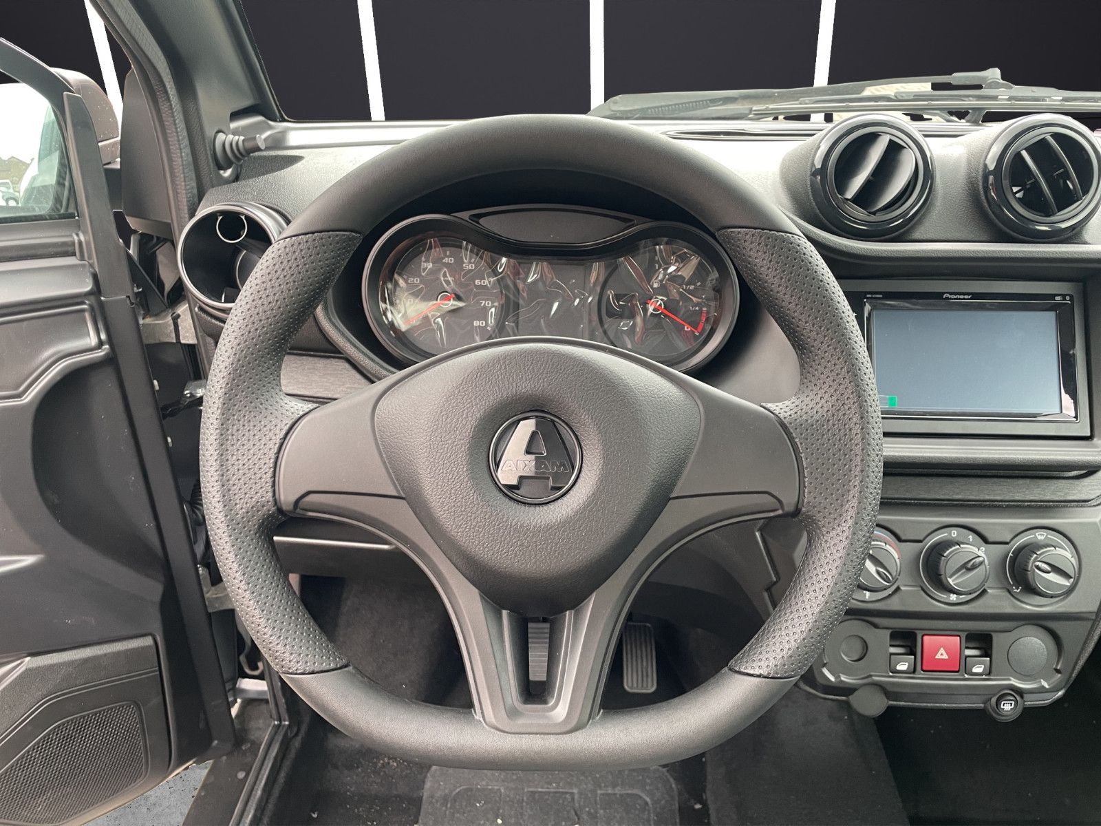 Fahrzeugabbildung Aixam City Pack *6,2MMI*CAm*PDC*Buetooth*