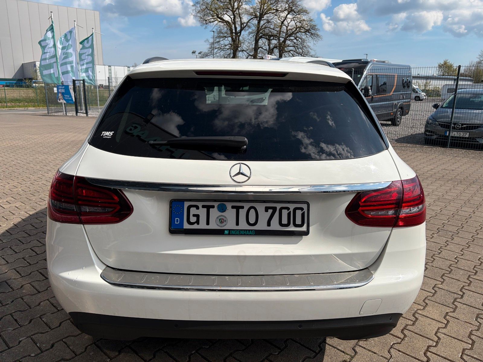 Fahrzeugabbildung Mercedes-Benz C 180 T d Bussiness Plus Navi Autom.