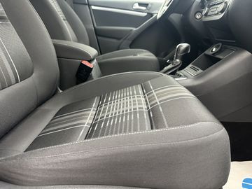 Volkswagen Tiguan - 9