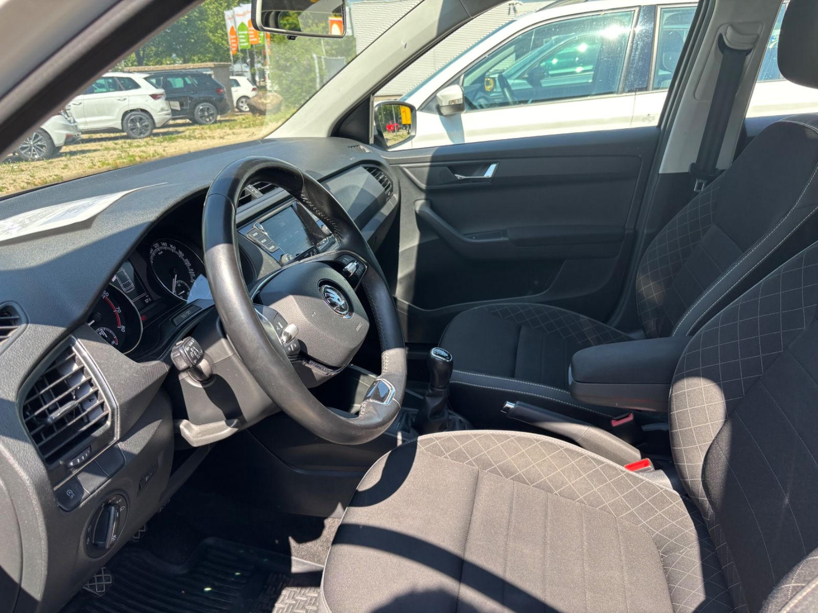 Fahrzeugabbildung SKODA Fabia Combi  1.0 TSI