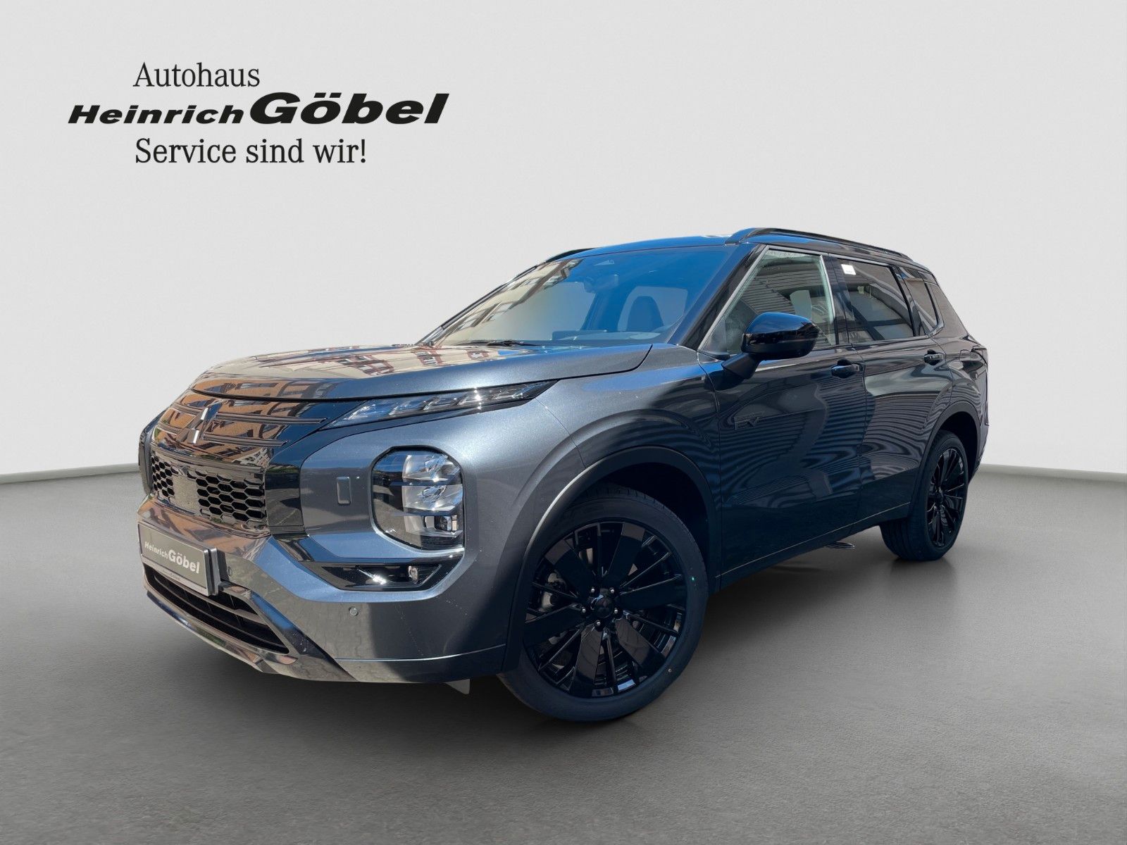 Fahrzeugabbildung Mitsubishi Outlander 2.4 PHEV 4WD LUXURY BLACK AKTIONSPREIS