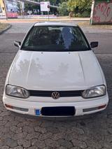 Volkswagen Golf 1.4 Europe Benziner Top Zustand  - Volkswagen Golf Oldtimer: Limousine