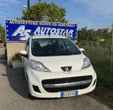 Peugeot 107 1.0 68CV 5p. Desir - gebrauchte Peugeot 107 aus dem Jahr 2010