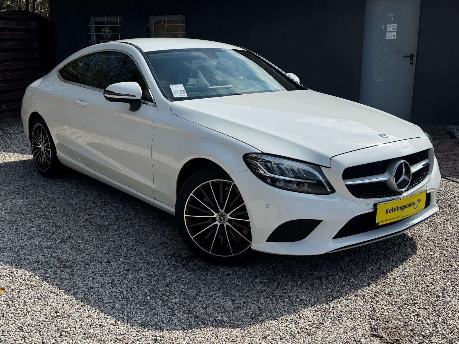 Mercedes-Benz C 180 Coupé 9G LED Navi Kamera 18" Ambientelicht