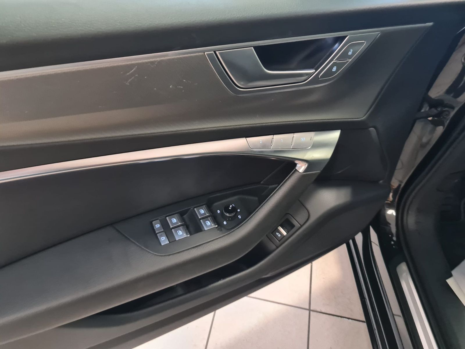 Fahrzeugabbildung Audi A6 Avant 50 TDI quattro sport /LEDER/MATRIX-LED