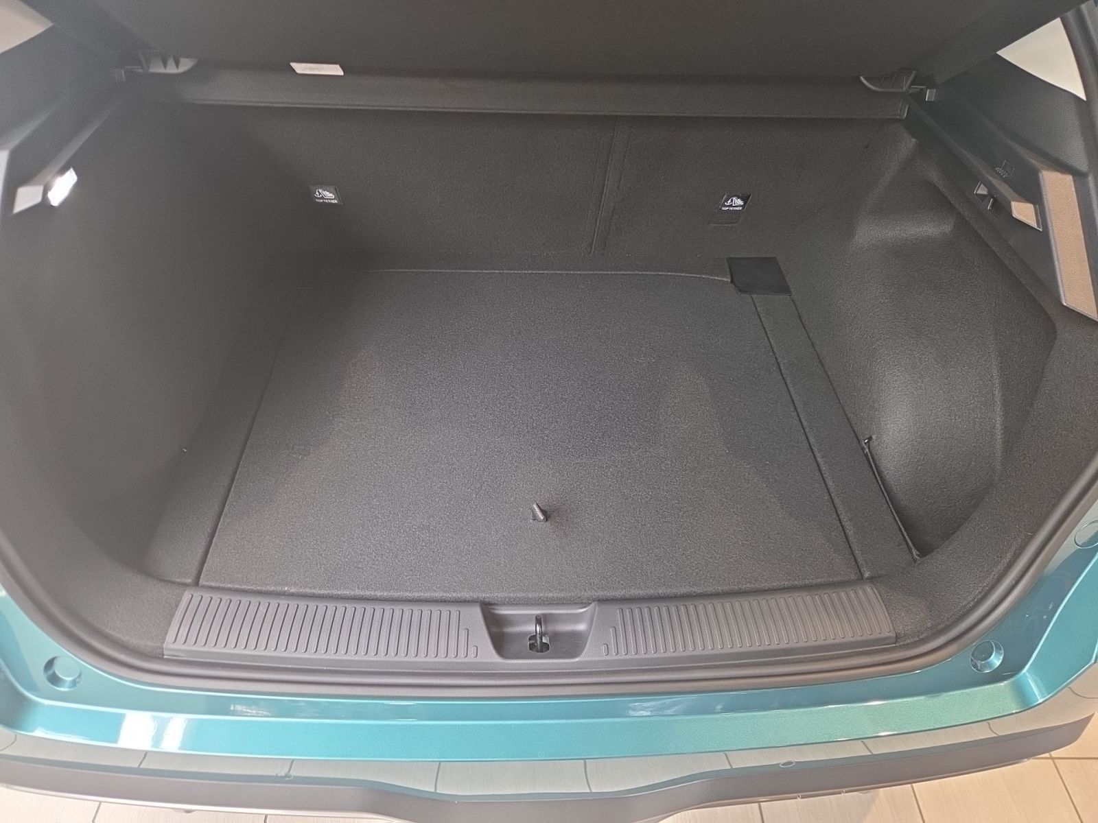 Fahrzeugabbildung MG MG4 4 Premium 64 kWh *APPLE CARPLAY*ANDROID AUTO