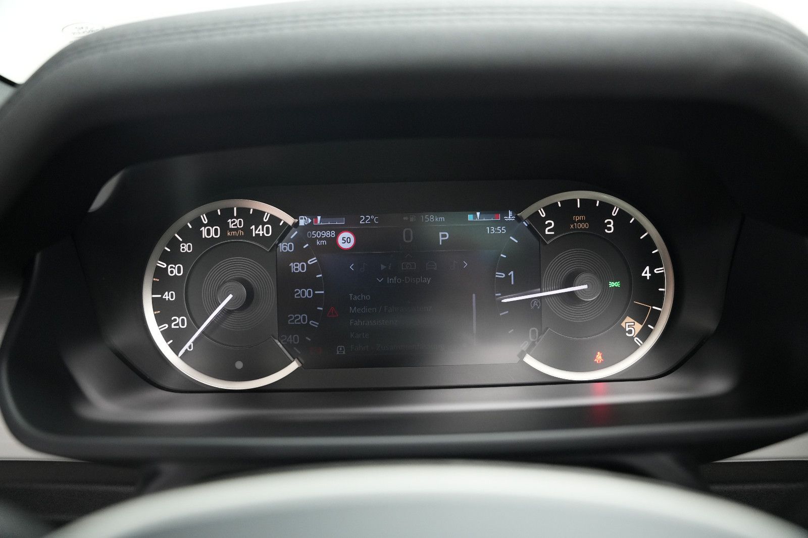 Fahrzeugabbildung Land Rover Defender 110 SE*Panorama*Meridian*360°KAM*Memory
