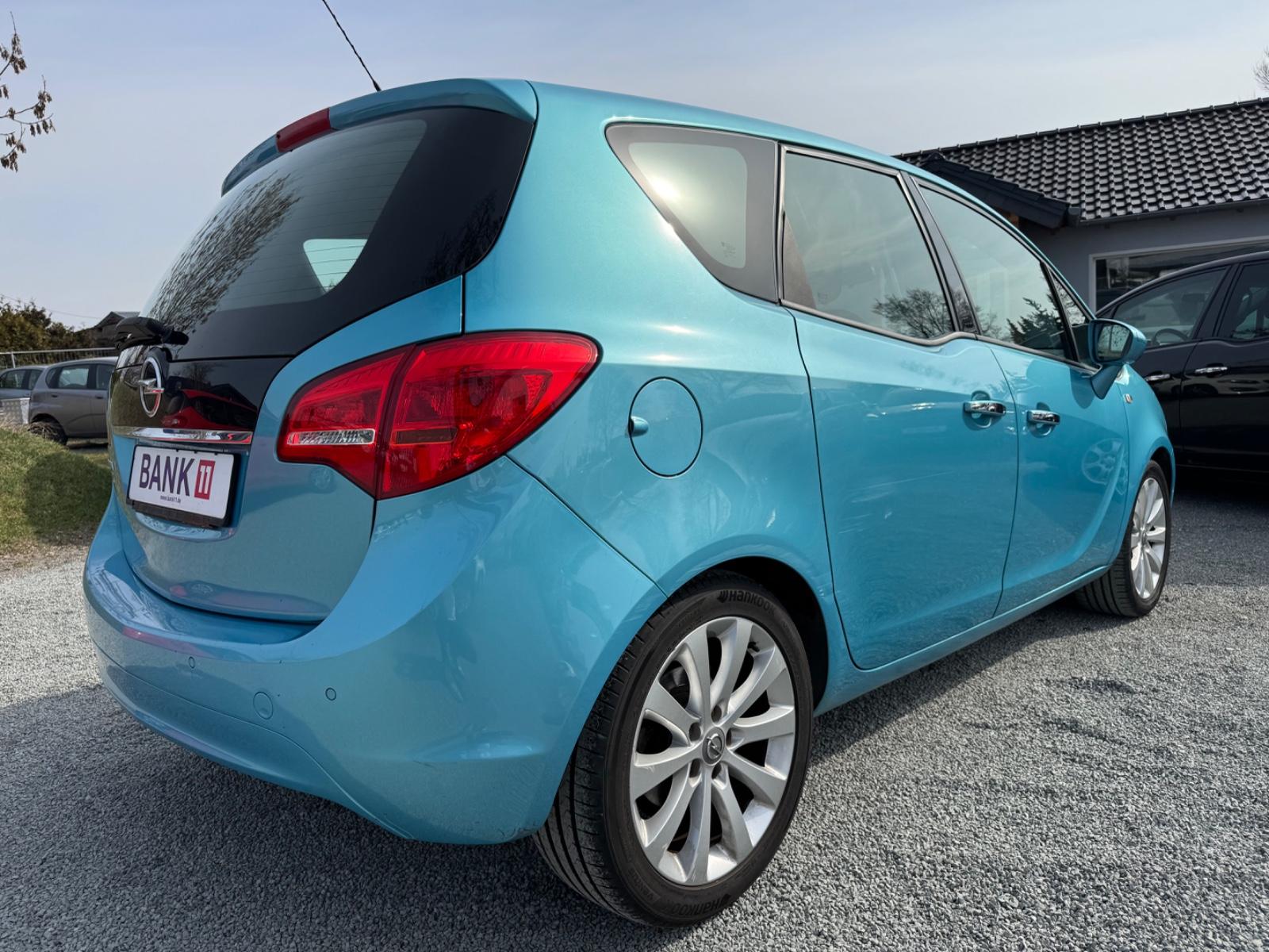 Opel Meriva 2011 — photo 17