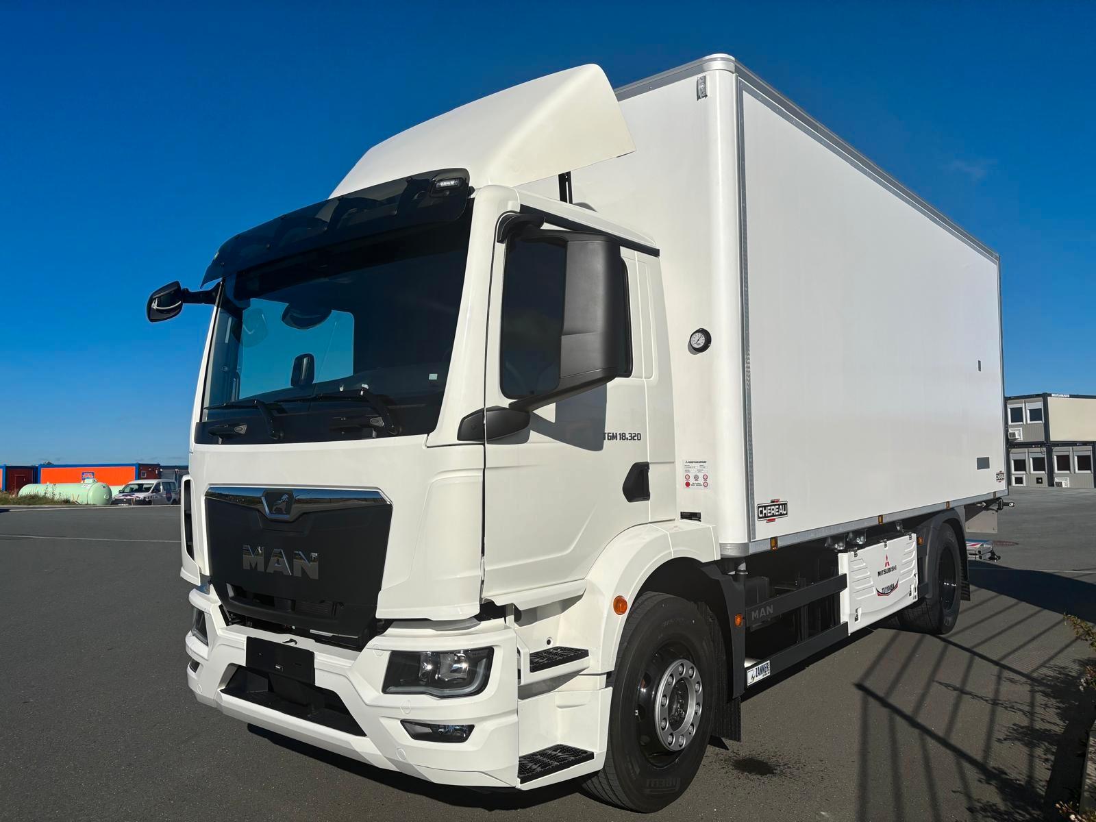 MAN 18.320 4x2 BL CH Fleischhang + LBW Mitsubishi TU