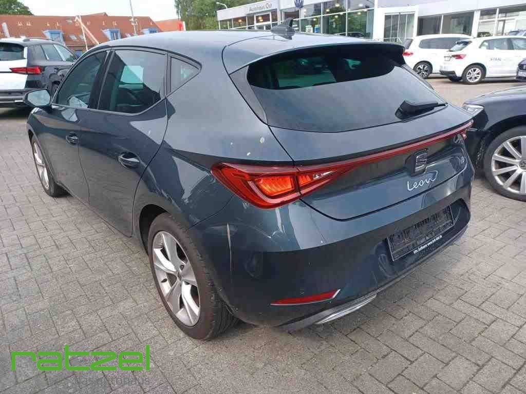 Fahrzeugabbildung SEAT Leon 1.5 TSI FR Digitales Cockpit LED Sperrdiff.