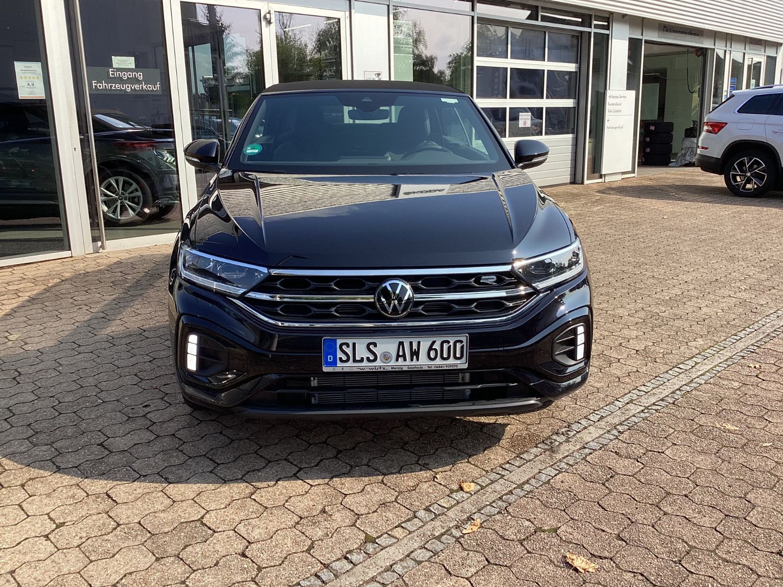 Fahrzeugabbildung Volkswagen T-Roc Cabriolet R-Line 1.5 TSI DSG ACC LED SHZ