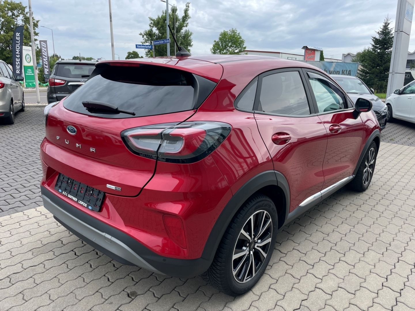 Fahrzeugabbildung Ford Puma Titanium Mild Hybrid Verkehrszeichenerk