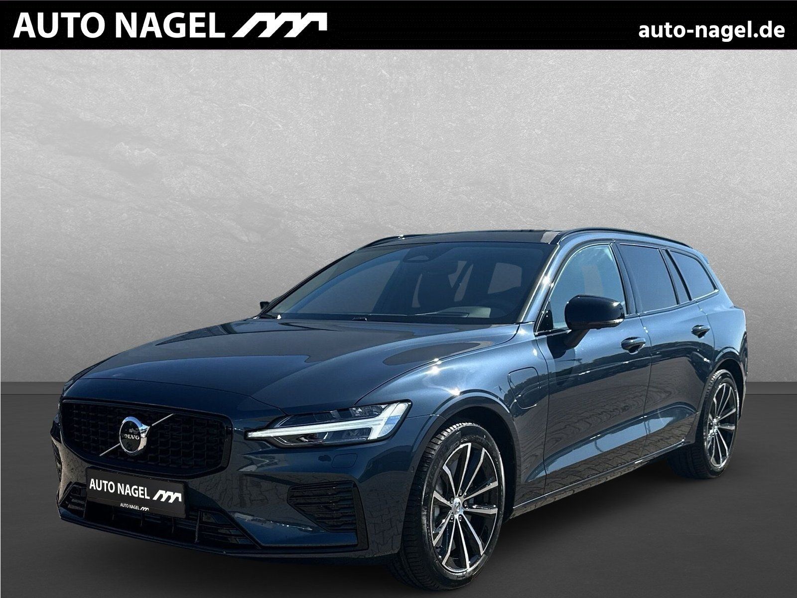 Volvo V60 T6 AWD PHEV Plus Dark GEWERBEANGEBOT AHK SD