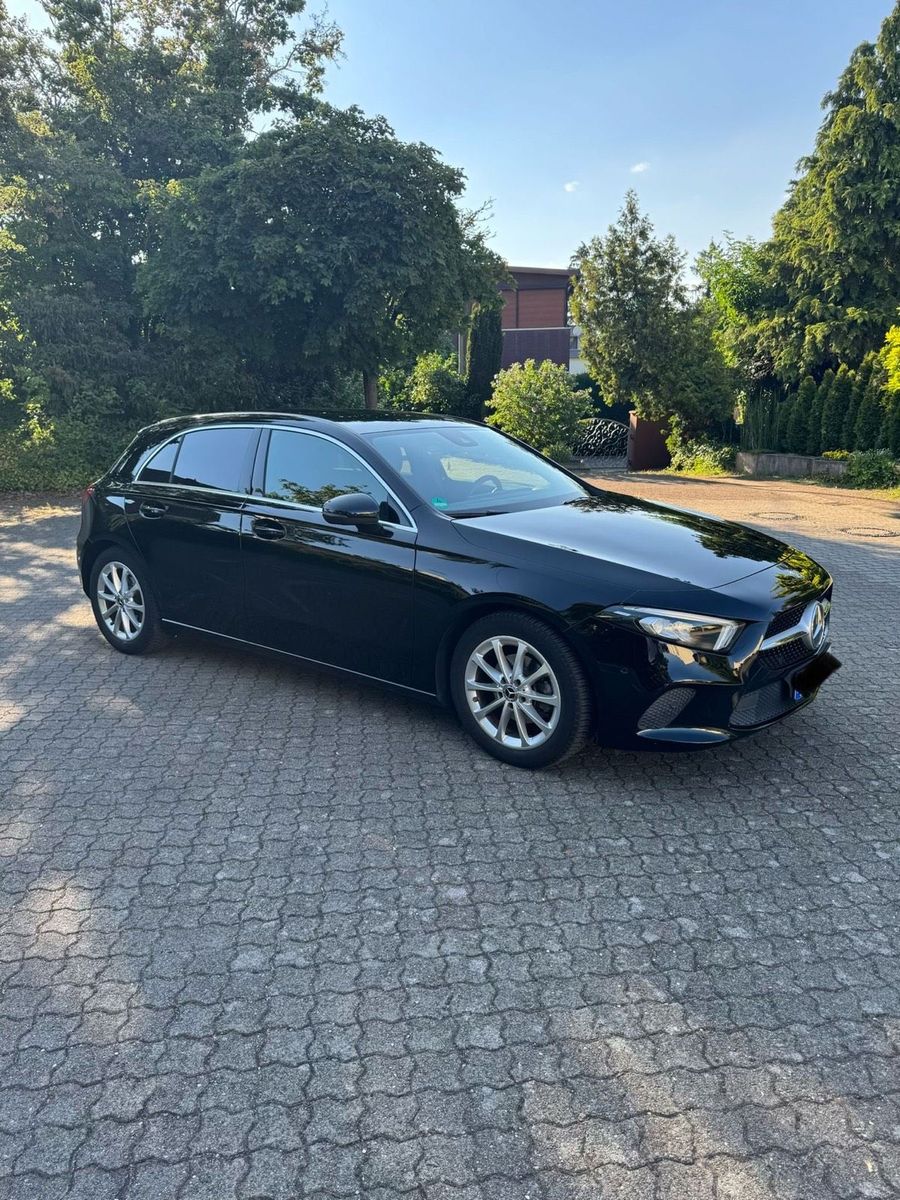 MERCEDES-BENZ Mercedes A180