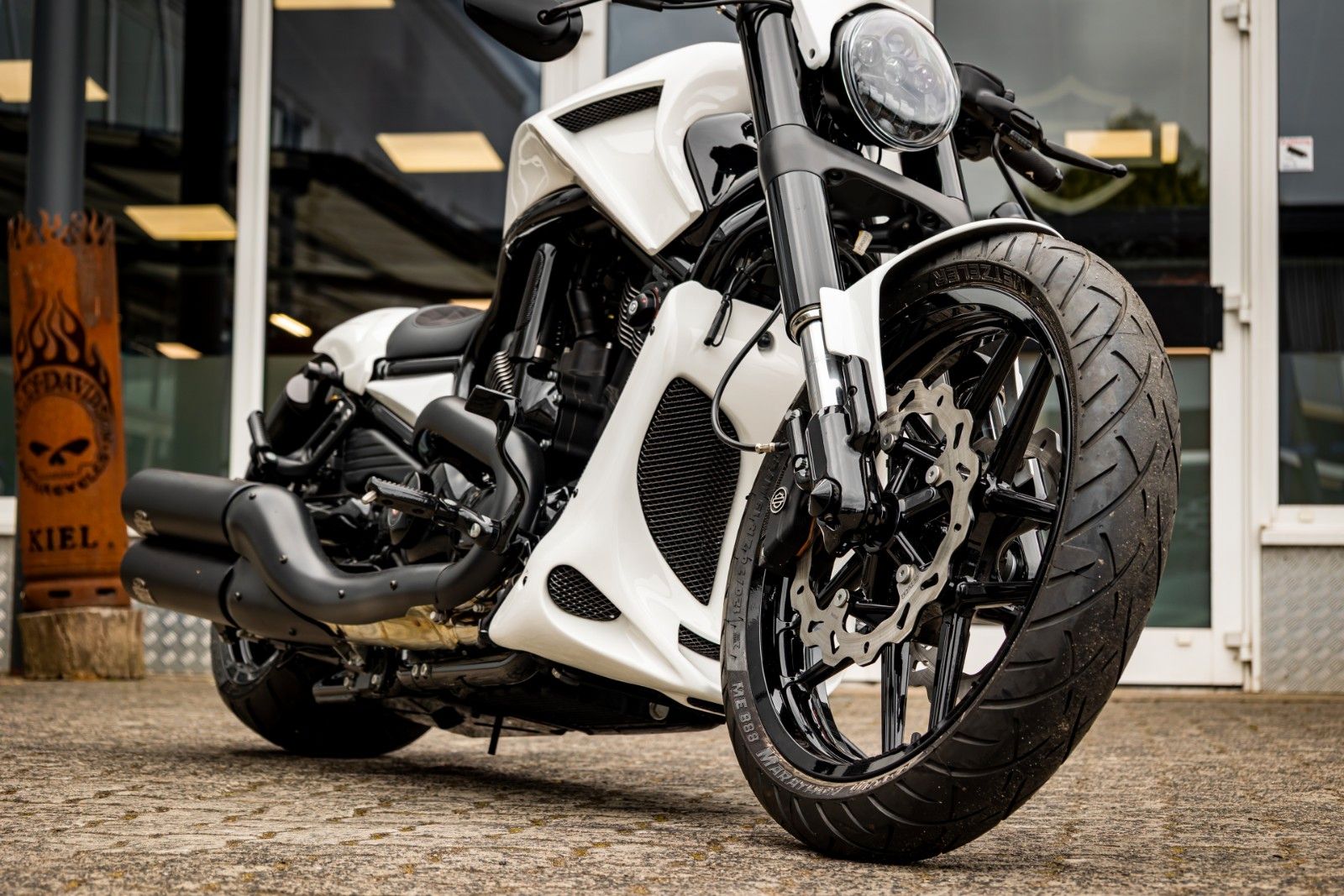 Fahrzeugabbildung Harley-Davidson VRSCDX Night Rod Special -BBC- Jekill&Hyde-