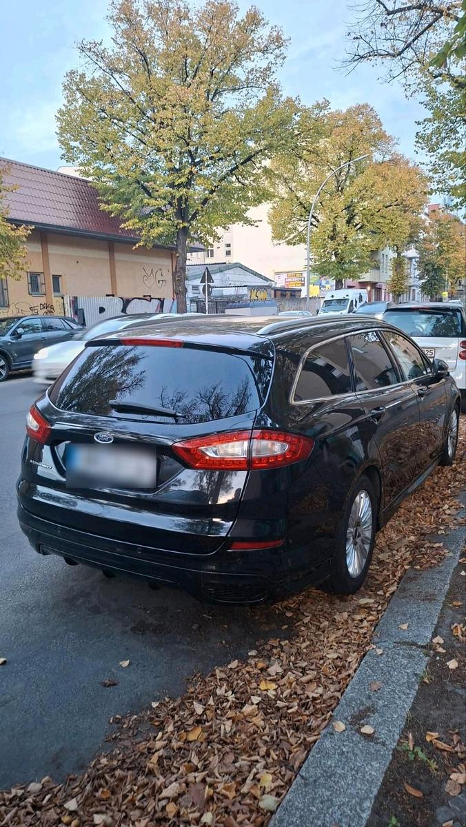 Ford Mondeo 2015 — interior