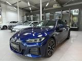 BMW i4  35e M Sport Pro LED LiveCockp. Prof. AHK H&K - blaue BMW i4