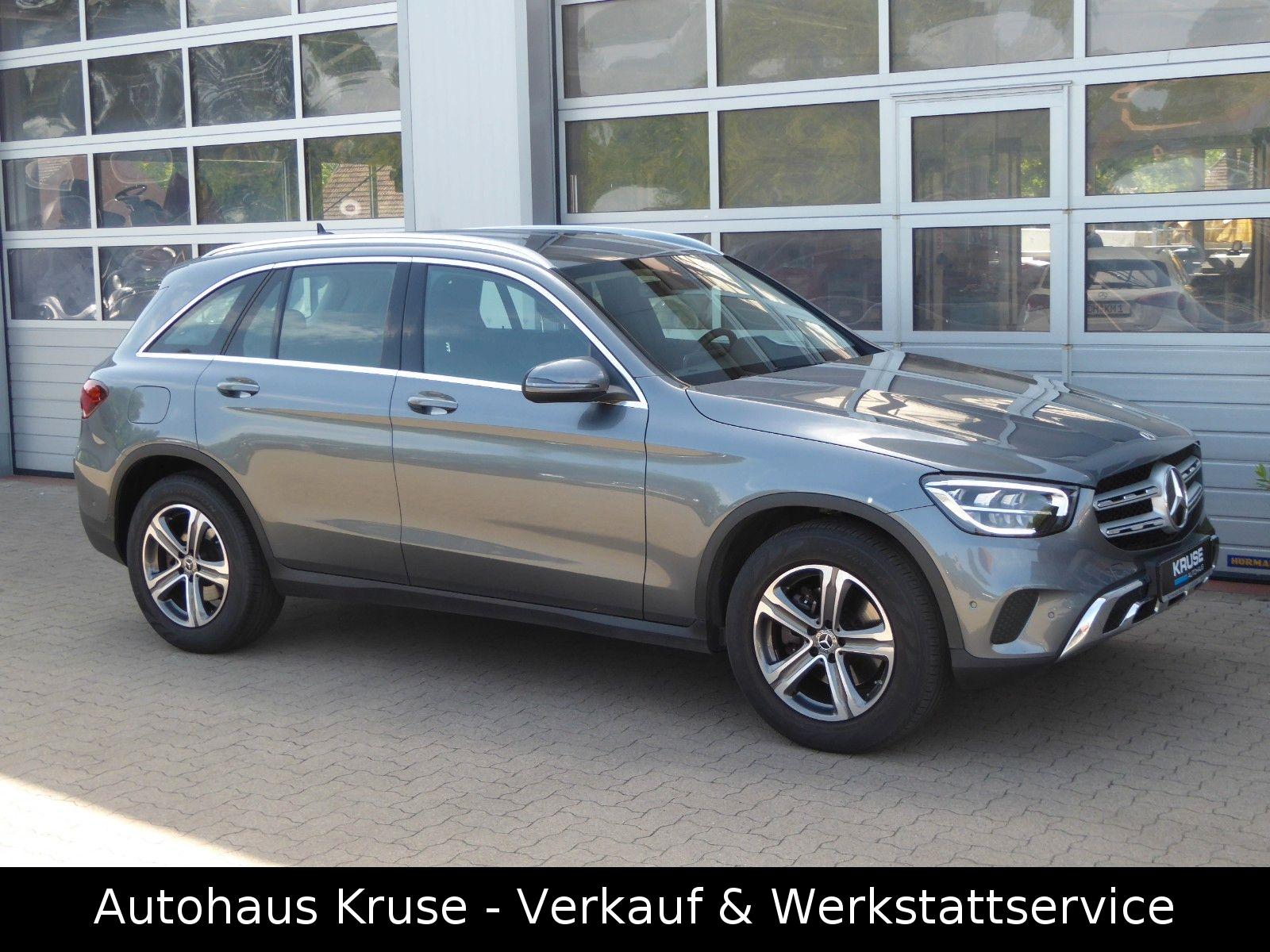 Mercedes-Benz GLC 220 d 4M+AHK+MEMORY+SPUR-ASS+LED+R-KAM