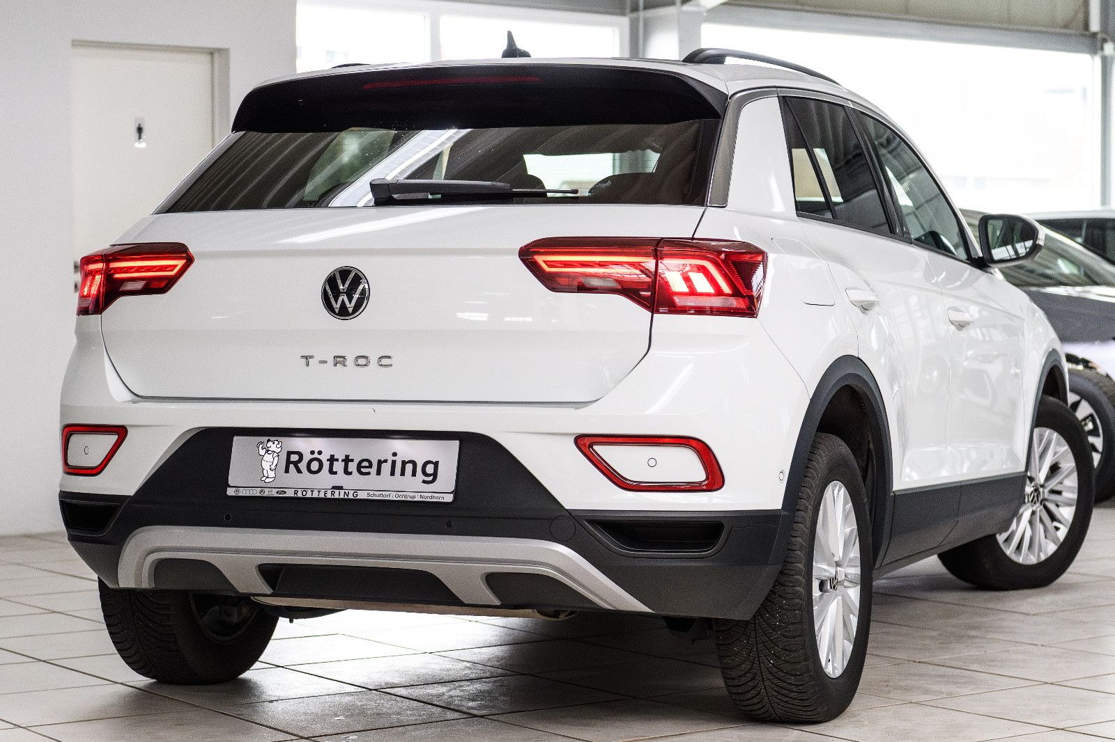 Fahrzeugabbildung Volkswagen T-Roc Life 1.0 TSI NAVI+PDC+SHZ+APP