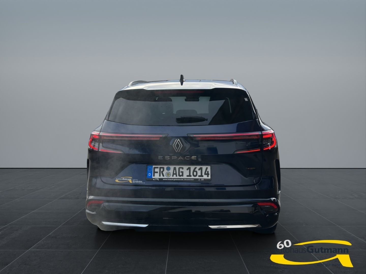 Fahrzeugabbildung Renault Espace VI Iconic E-Tech Hybrid 1.2 Full 200 EU6e