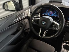 Fahrzeugabbildung BMW 218d Active Tourer M Sport -- Pano/AHK/ACC/18LM
