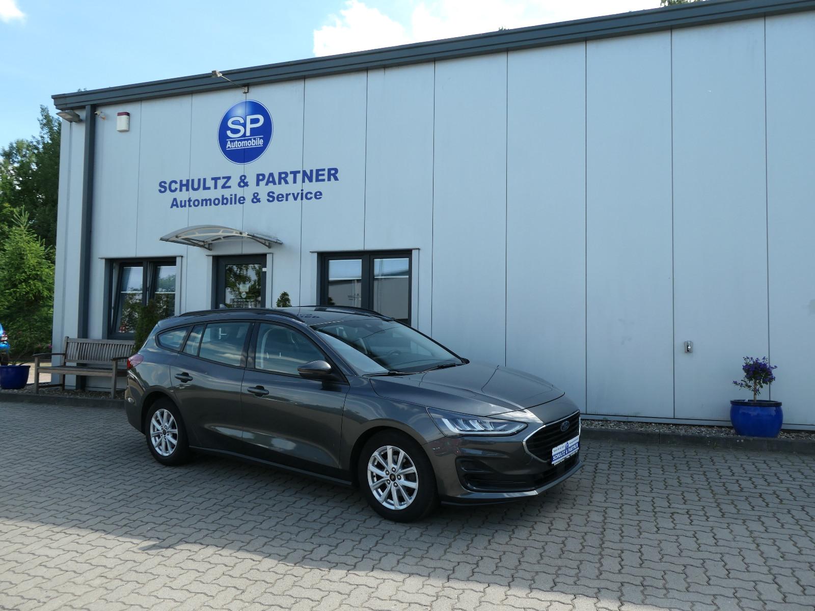 Ford Focus Turnier Cool & Connect // 1.Hd. R-Cam, LED