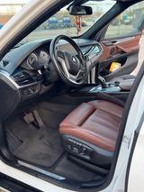BMW X5 xDrive35i - - BMW X5 von privat