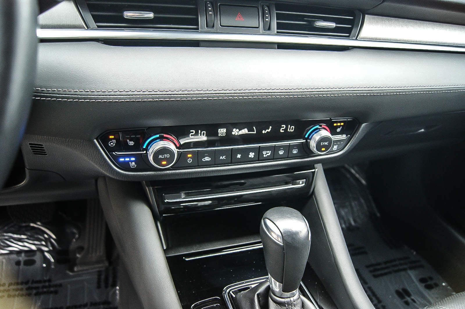 Fahrzeugabbildung Mazda 6 Kombi 22 SKYACTIV-D 184 Sports-Line LEDER BOSE