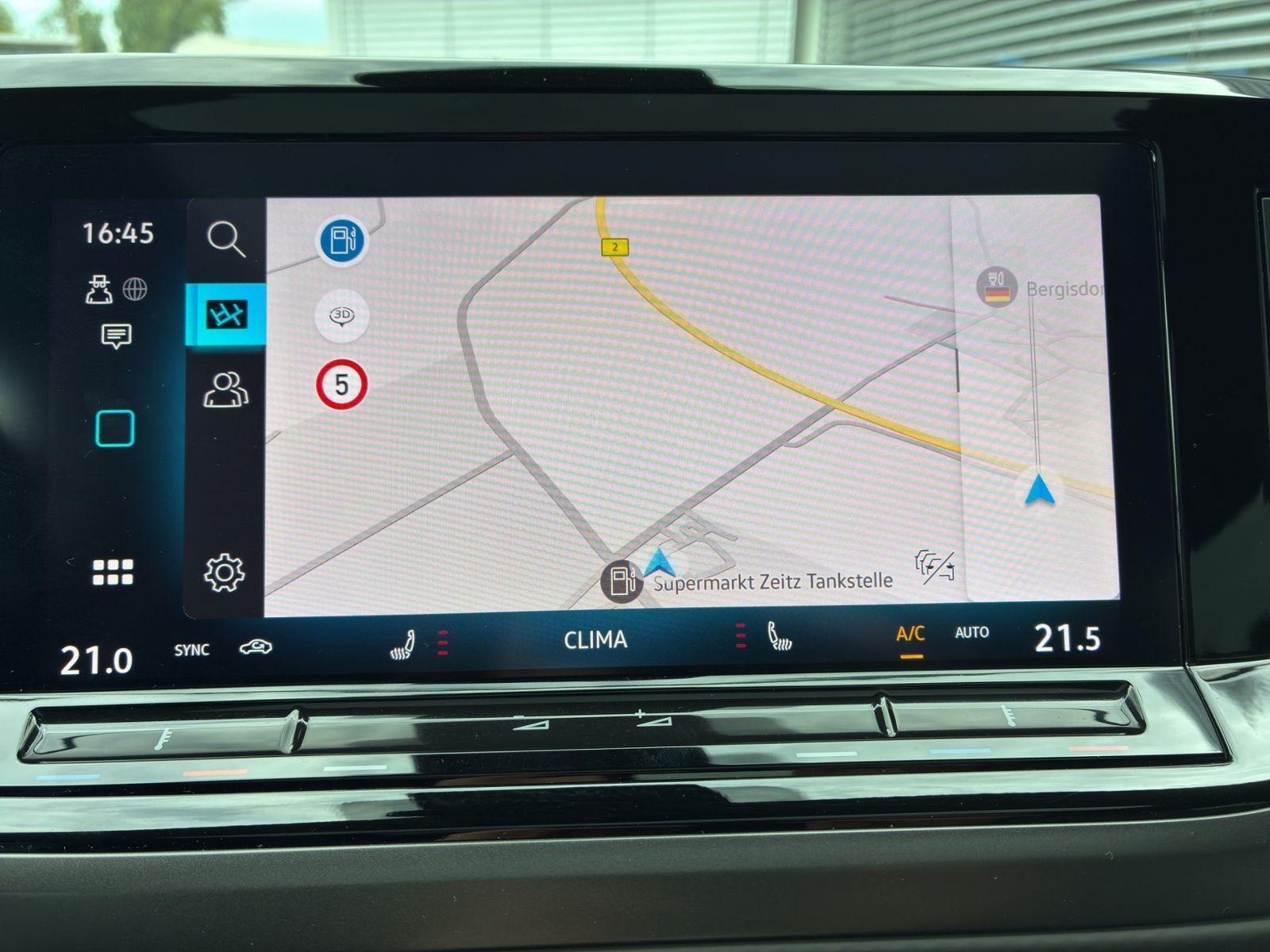 Multivan T7 2.0 TDI DSG lang *NAVI*MATRIX*TOP*