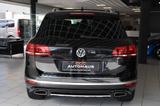 Volkswagen Touareg 3.0 V6 TDI R-Line Executive Edition Pano - VW Touareg Gebrauchtwagen in Köln