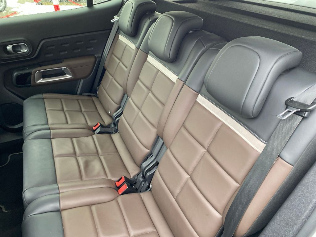 Fahrzeugabbildung Citroën C5 Aircross Hybrid 225 *Automatik* SHINE PACK