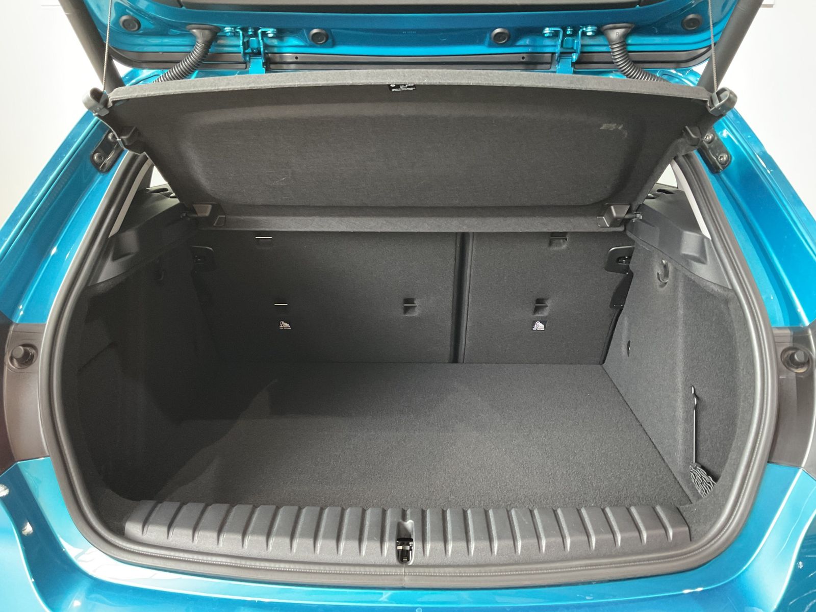 Fahrzeugabbildung BMW 116i | Außenspiegelpaket | Tempomat | Sitzheizun