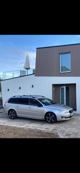 Volvo V70 Linje Svart D4 - Volvo V70 von privat