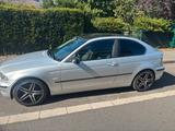 BMW Auto 3er BMW 316ti e46 - BMW aus 2003: 3er