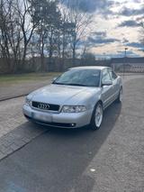 Audi A4B5 1.8 - Audi A4 aus 2000: 1.8