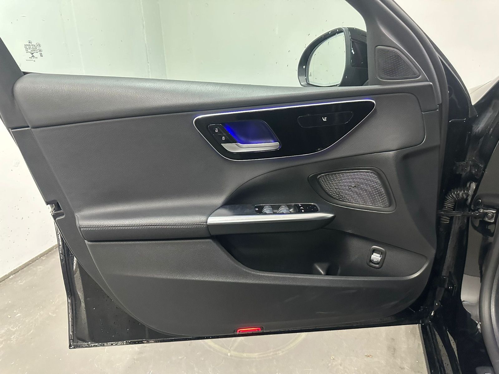 Fahrzeugabbildung Mercedes-Benz C 220 d T Autom. *AVANTGARDE*DISTRO*AHK*NIGHT