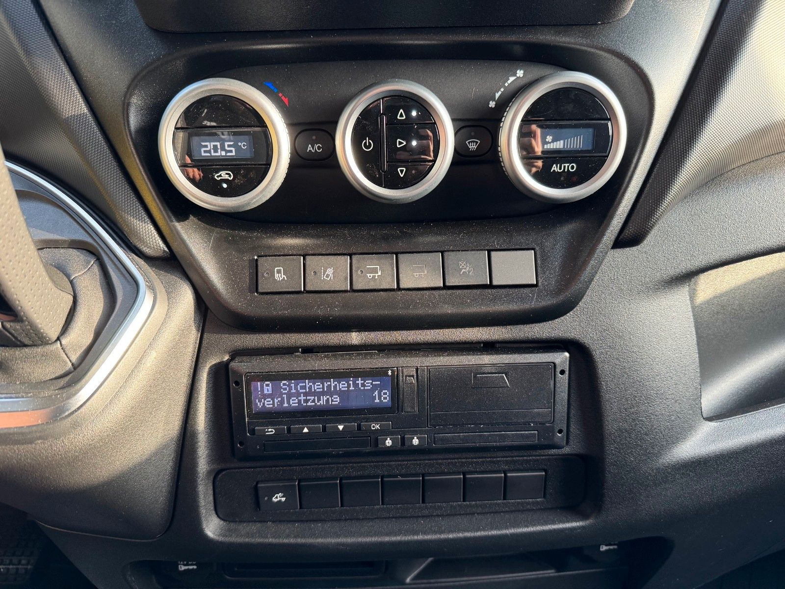 Fahrzeugabbildung Iveco Daily 70C18 HA8  *R.3750mm*Automatik*LBW*