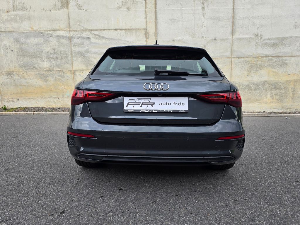 AUDI A3 Sportback Advanced 2.0 TDI S-Tronic Sport 19" AUDI A3 Sportback Advanced 2.0 TDI S-Tronic Sport 19"