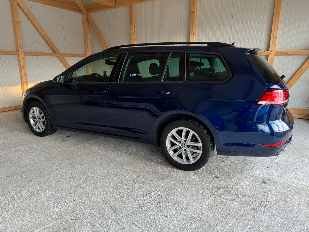 Volkswagen Golf 1.6 TDI Variant ,1.Hand,Standheizung,ACC