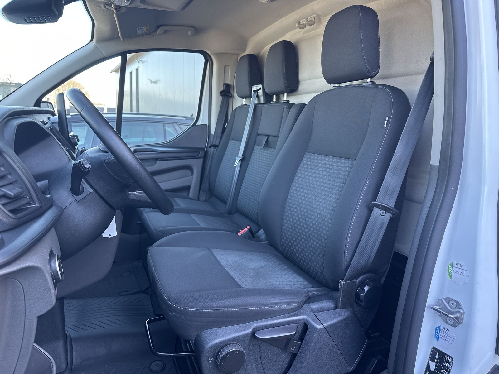 Fahrzeugabbildung Ford Custom 300 L2 NAV+BLUETOOTH+KAMERA+KLIMA+SHZ+PP