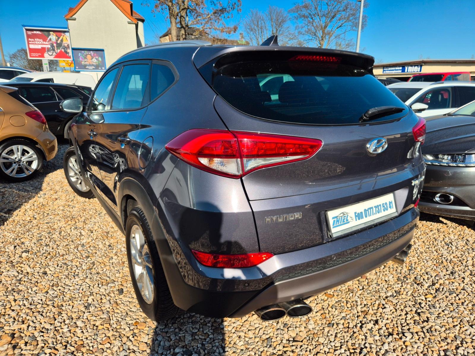 Hyundai Tucson Intro Edition 2WD Tot. Spur Kamera
