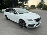 Skoda Octavia 2.0 TSI RS 245 Combi RS - Skoda Octavia: Weiß, RS
