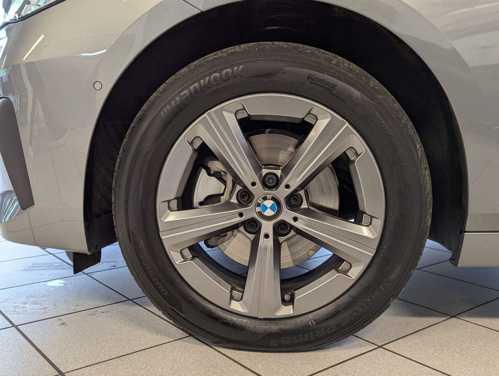 Fahrzeugabbildung BMW 220 Active Tourer i Travel-Paket Panorama AHK