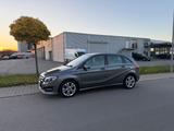 Mercedes-Benz B 200/2.HAND/EURO6/KAMERA/TEMPO./ 8 FACH ALU - Mercedes Gebrauchtwagen