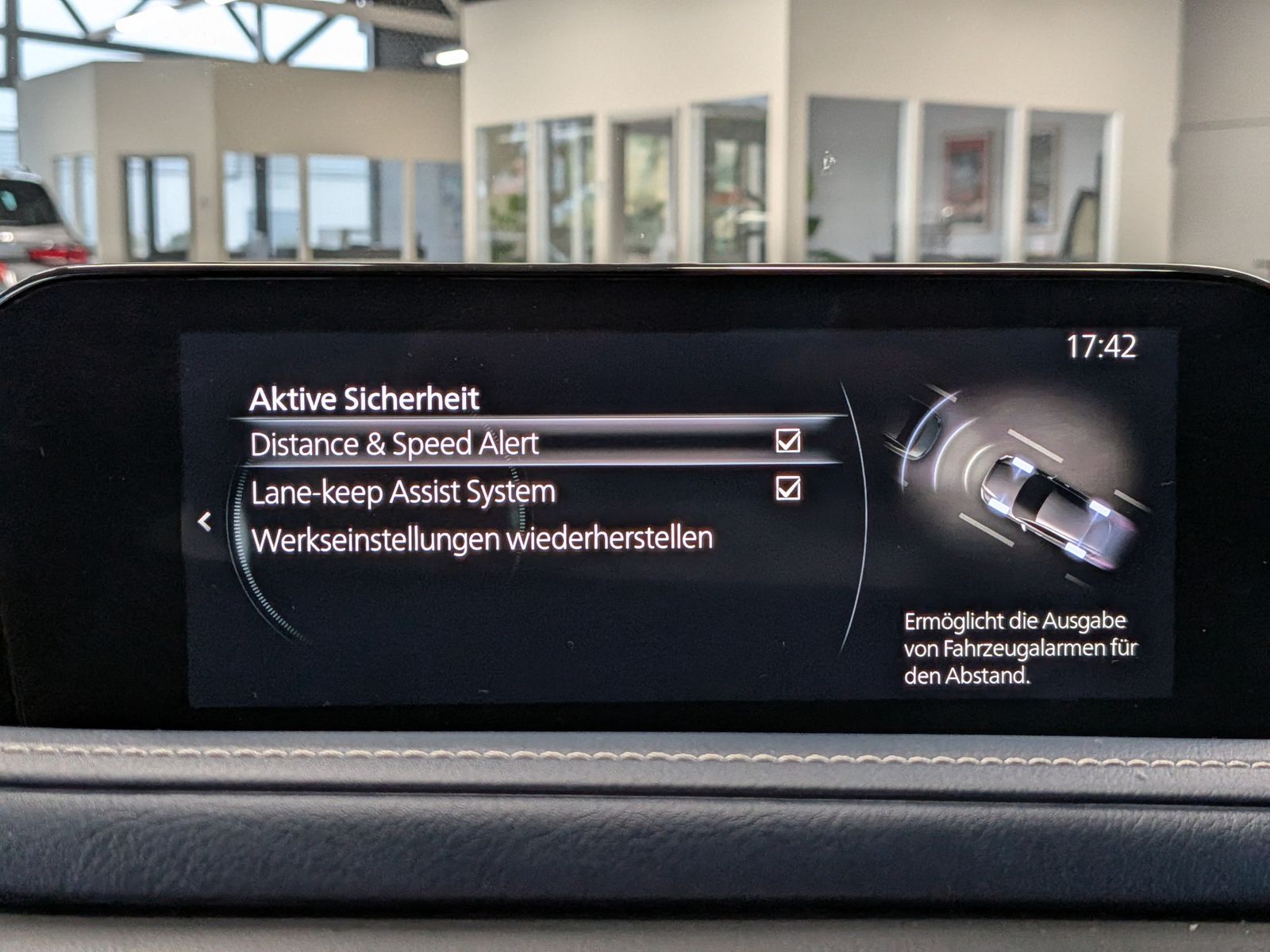Fahrzeugabbildung Mazda CX-30 Selection 2WD LED Design ACC BOSE HUD CAM