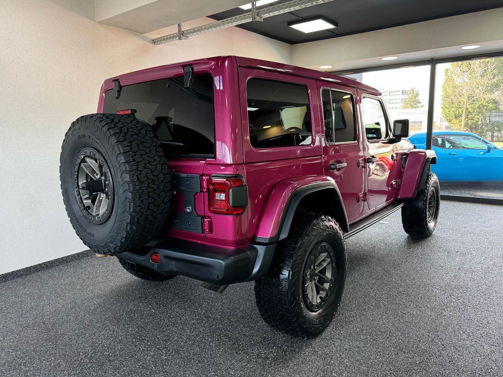 Fahrzeugabbildung Jeep 392 FINAL EDIT. 6.4L-V8 SKY ONE-WINDE-AHK 3.5To.