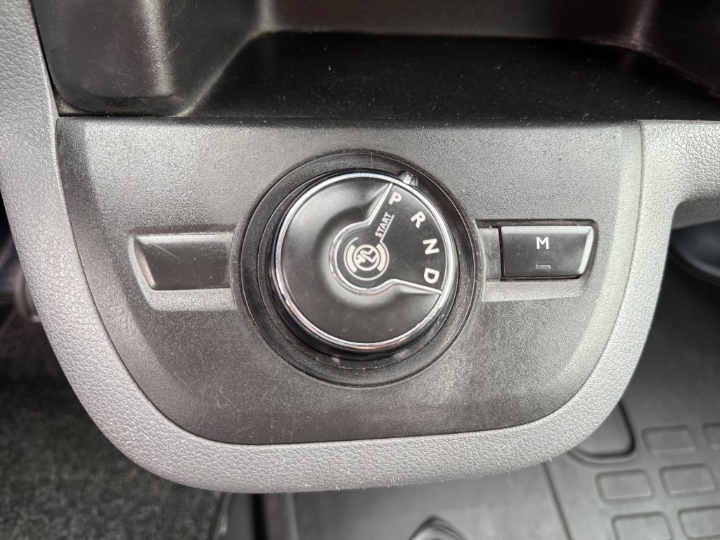 Fahrzeugabbildung Citroën Jumpy M BlueHDi 180 EAT8 Club